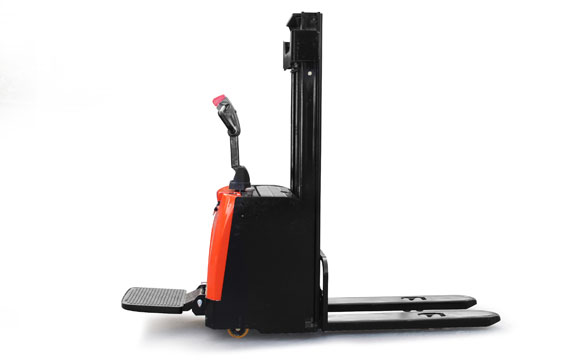 1.2/1.5噸電子轉(zhuǎn)向踏板式電動堆高車ES12-RS ES15-RS